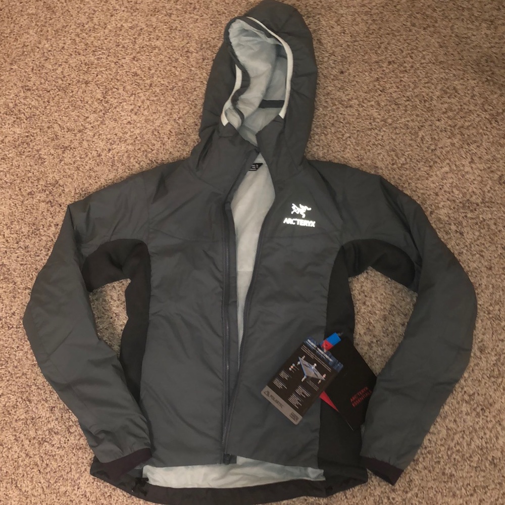 Arc’Teryx lightweight hoody jacket